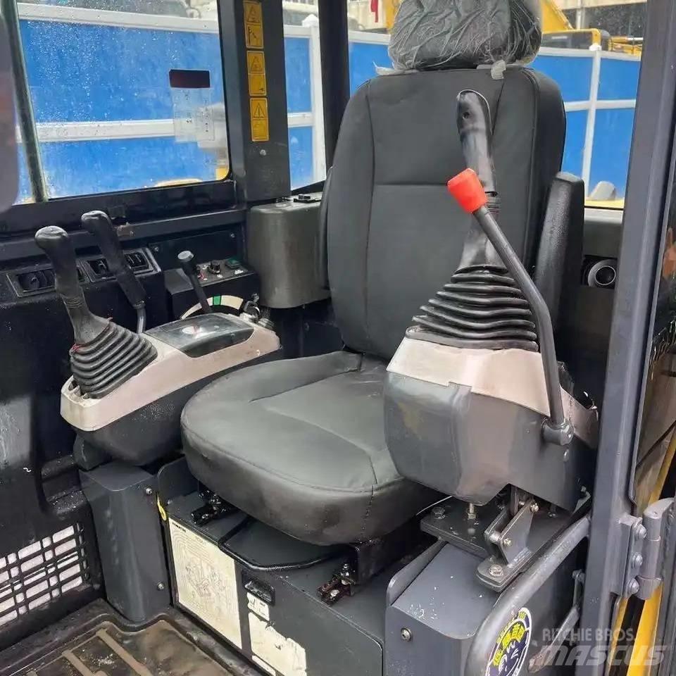 Komatsu PC56-7 Pásová rýpadla