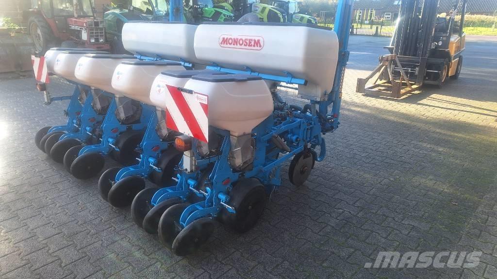 Monosem NG PLUS 6 Přesné secí stroje