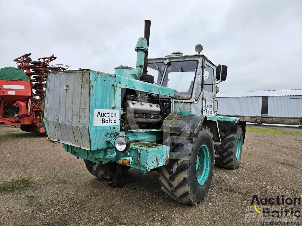 Chtz T-150K Traktory