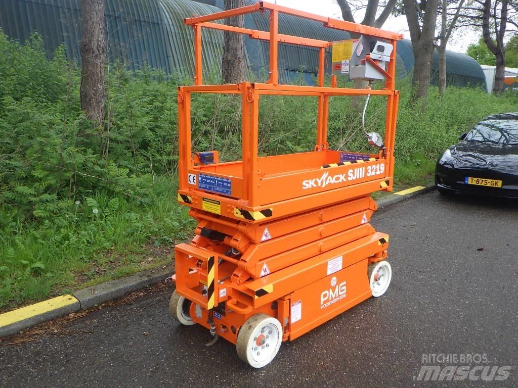 SkyJack SJ3219 Nůžková zvedací plošina