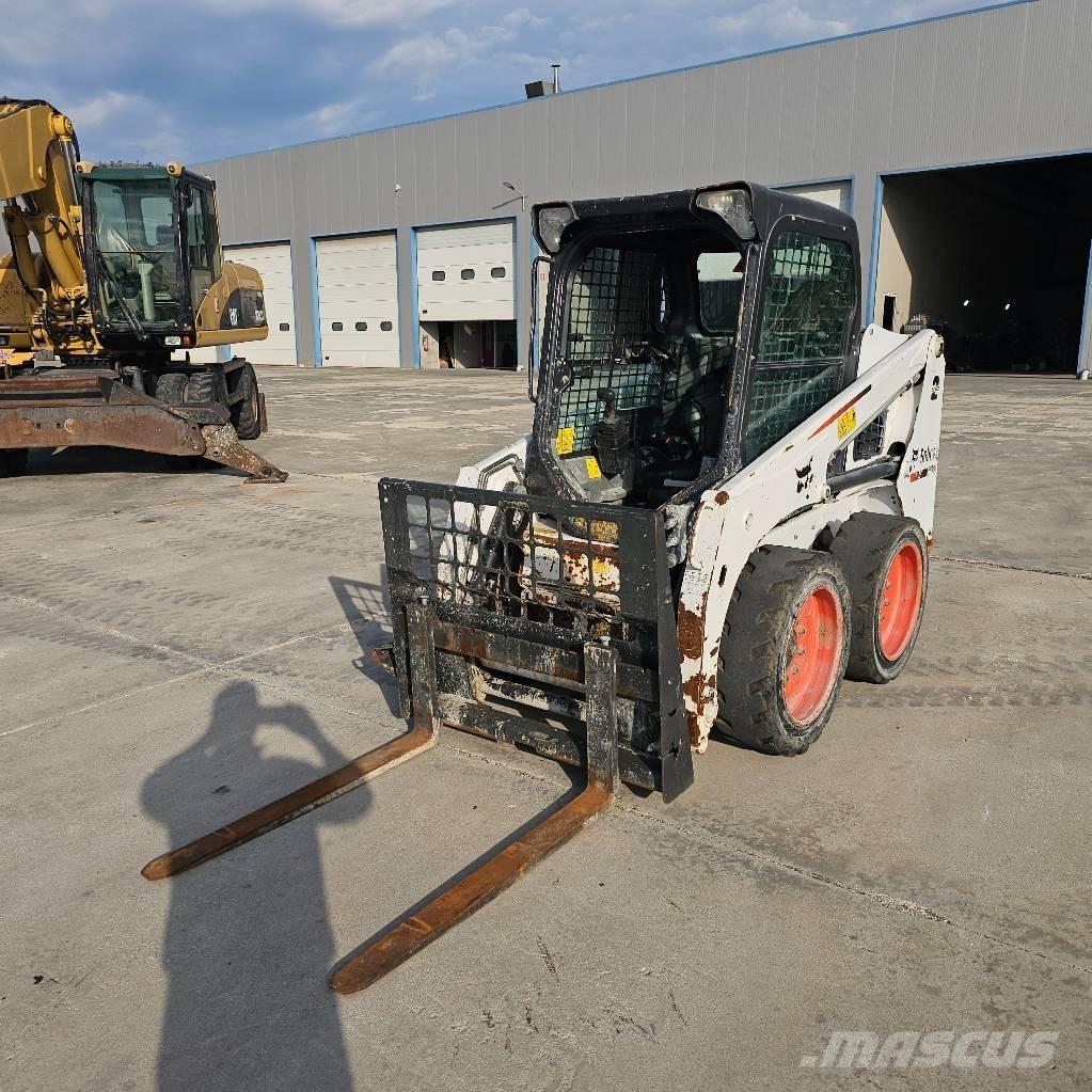 Bobcat S 450 Smykem řízené nakladače