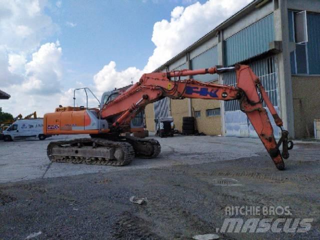 Fiat-Kobelco E 235 Pásová rýpadla