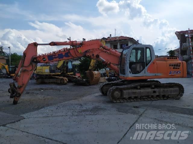 Fiat-Kobelco E 235 Pásová rýpadla