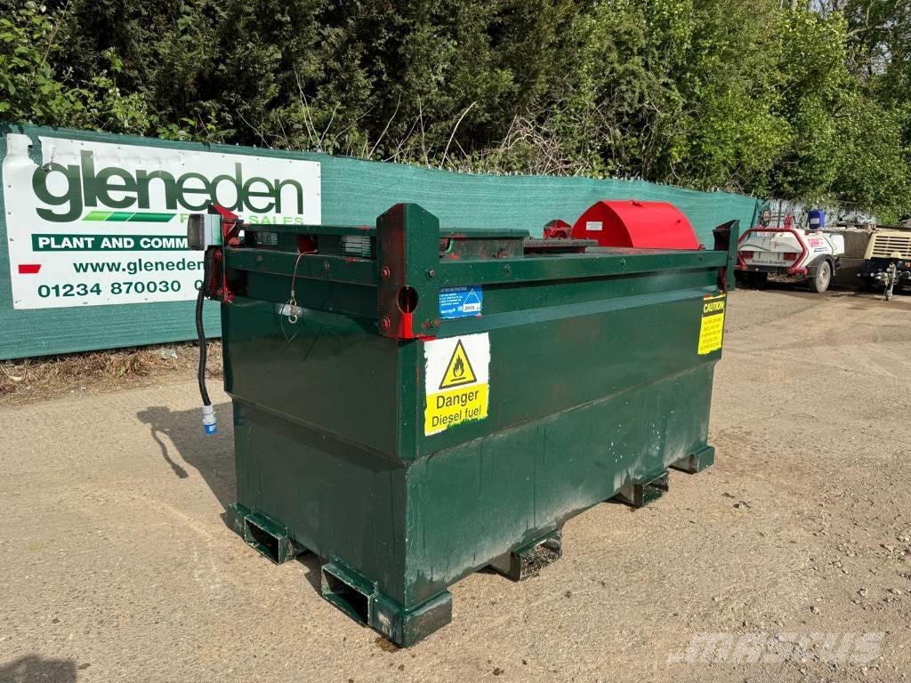Western 500 GALLONS Nádrže na palivo a aditiva