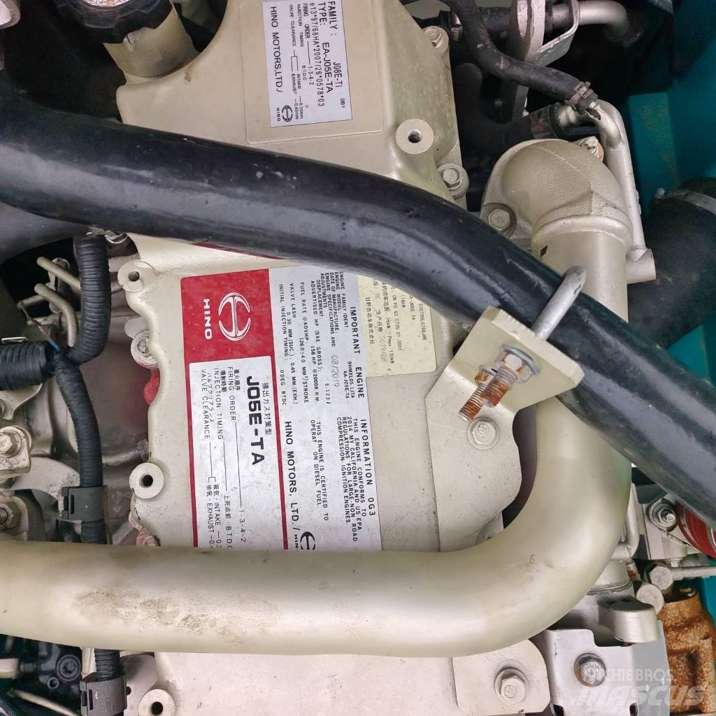 Kobelco SK 200 Pásová rýpadla