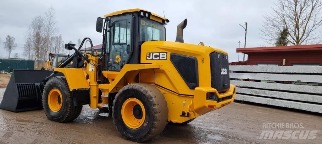JCB 427 Agri Kolové nakladače