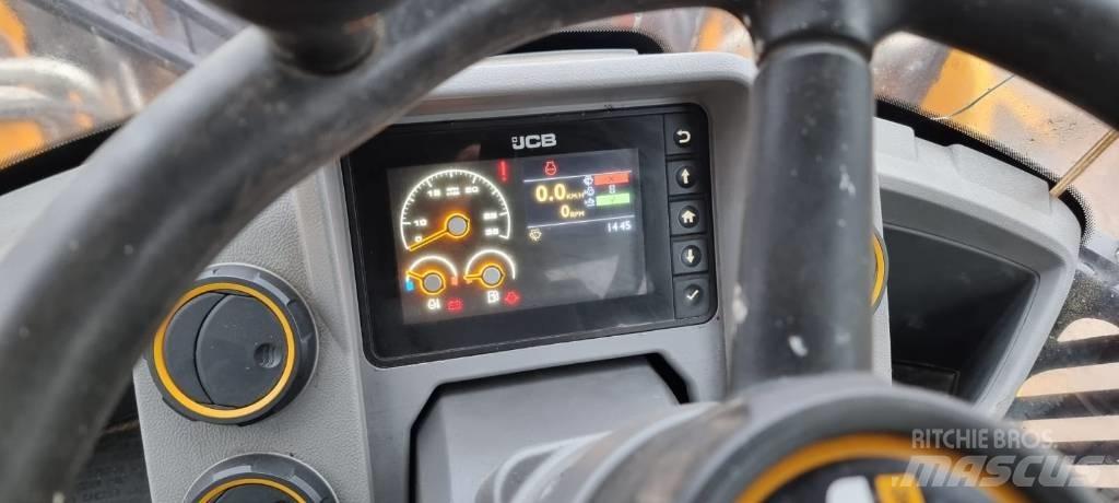 JCB 427 Agri Kolové nakladače