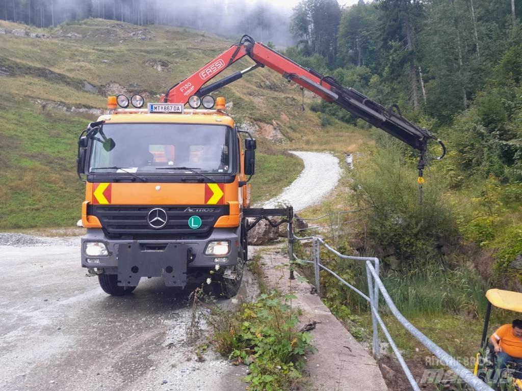 Fassi 130 Nakládací jeřáby