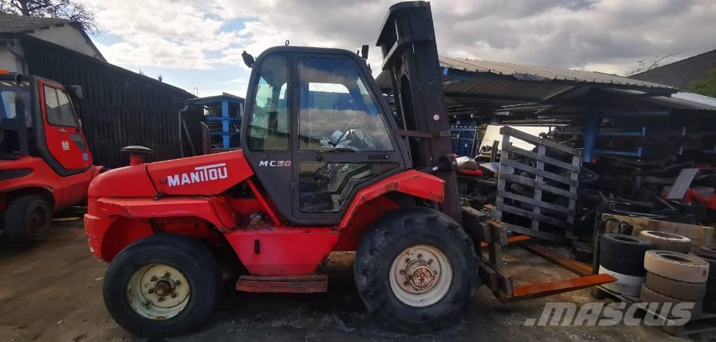 Manitou MC 50 Terénní vysokozdvižné vozíky