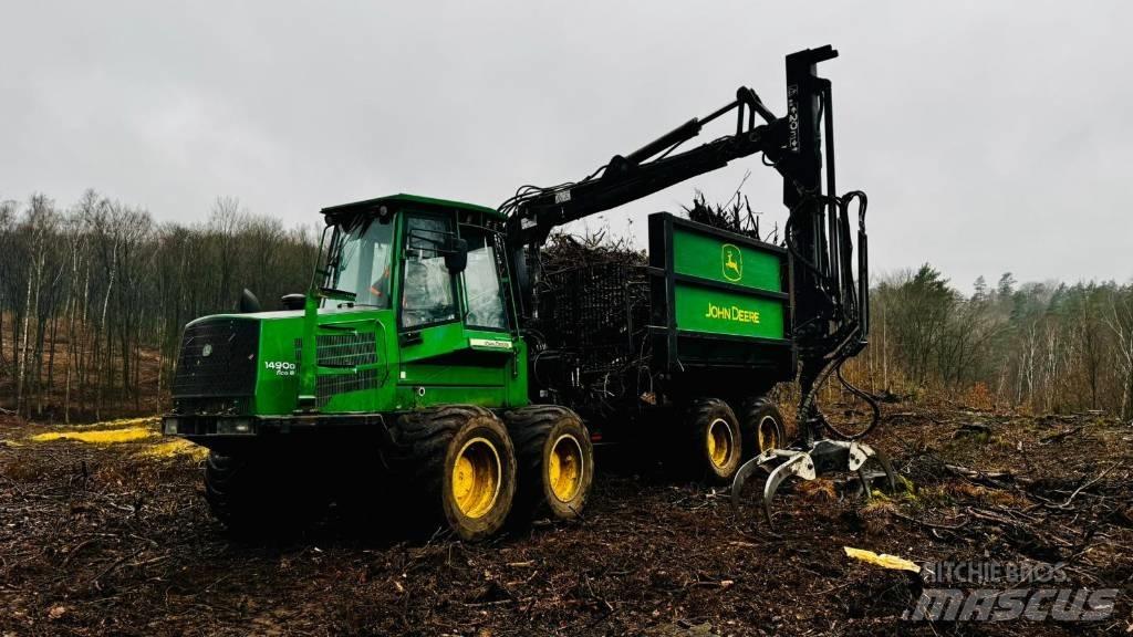 John Deere 1490D Vyvážecí traktory