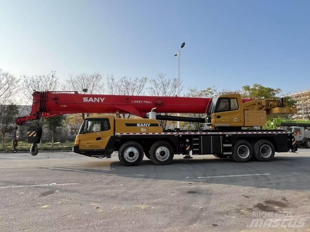 Sany STC750T5-1 Univerzální terénní jeřáby