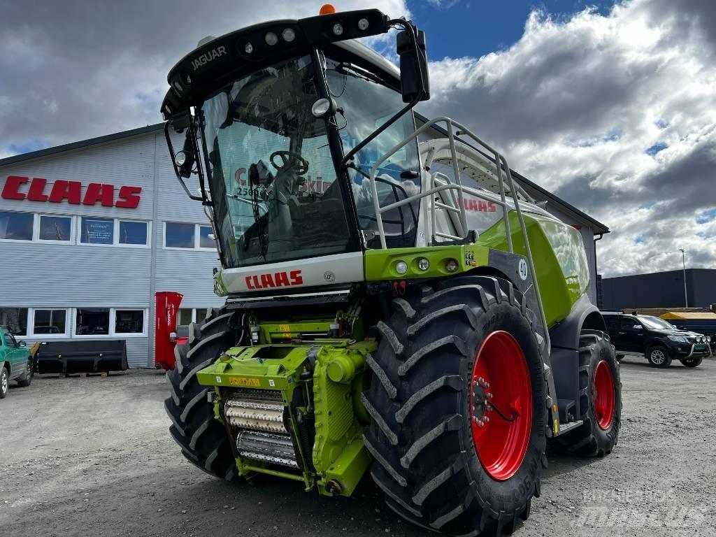 CLAAS Jaguar 950-4 Samojízdné sekačky