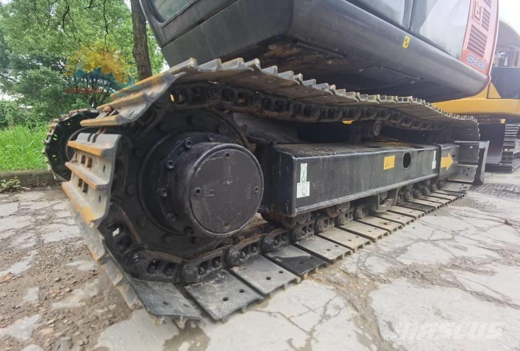 Hitachi ZX 70 Midi rýpadla 7t - 12t