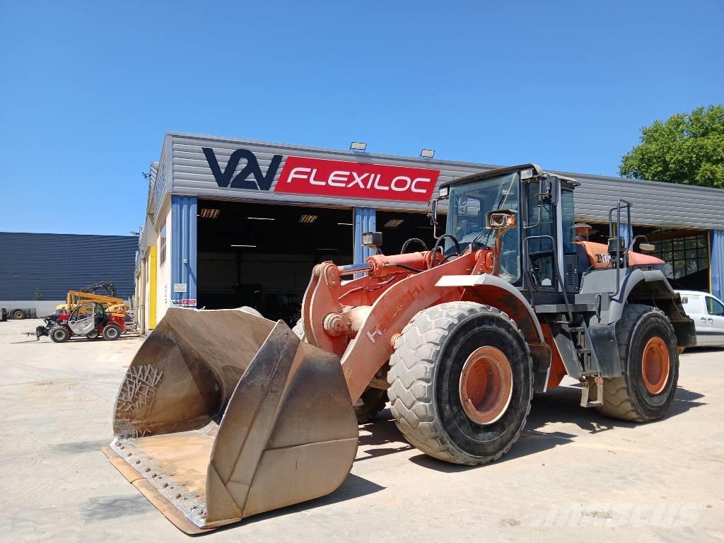 Hitachi ZW 310 Kolové nakladače