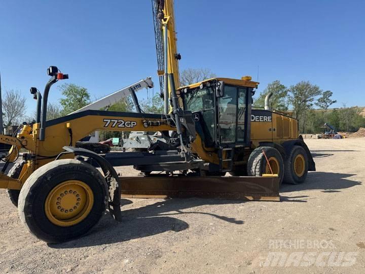 John Deere 772GP Grejdry