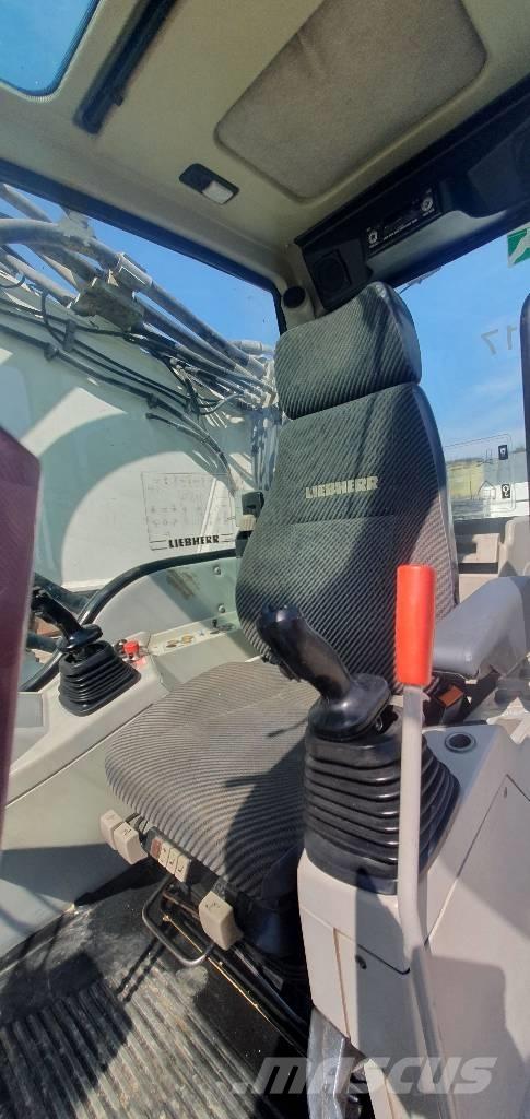 Liebherr R954C HDV Demoliční rýpadla