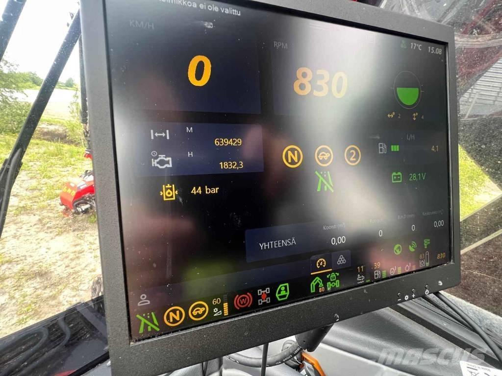 Komatsu 951 XC Harvestory