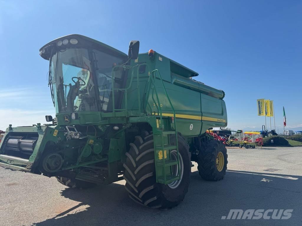 John Deere S 690 Sklízecí mlátičky