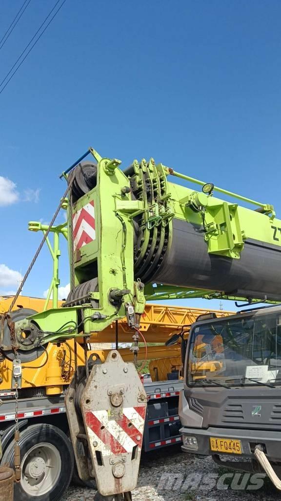 Zoomlion ZTC800 Univerzální terénní jeřáby