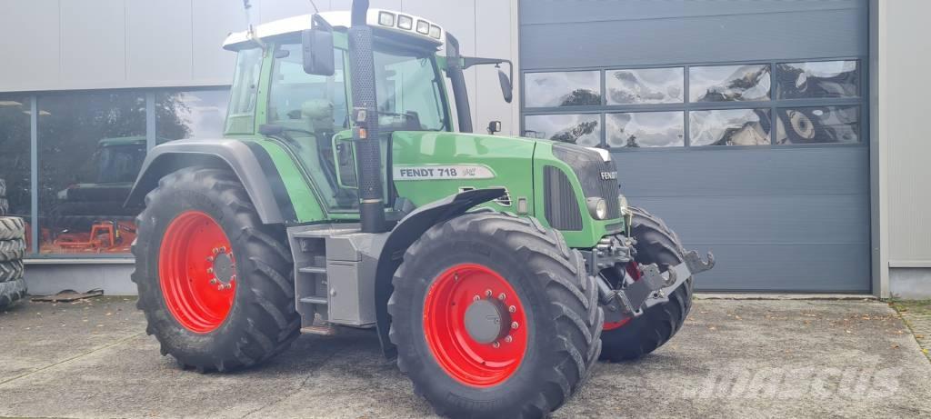 Fendt 718 Vario TMS Traktory