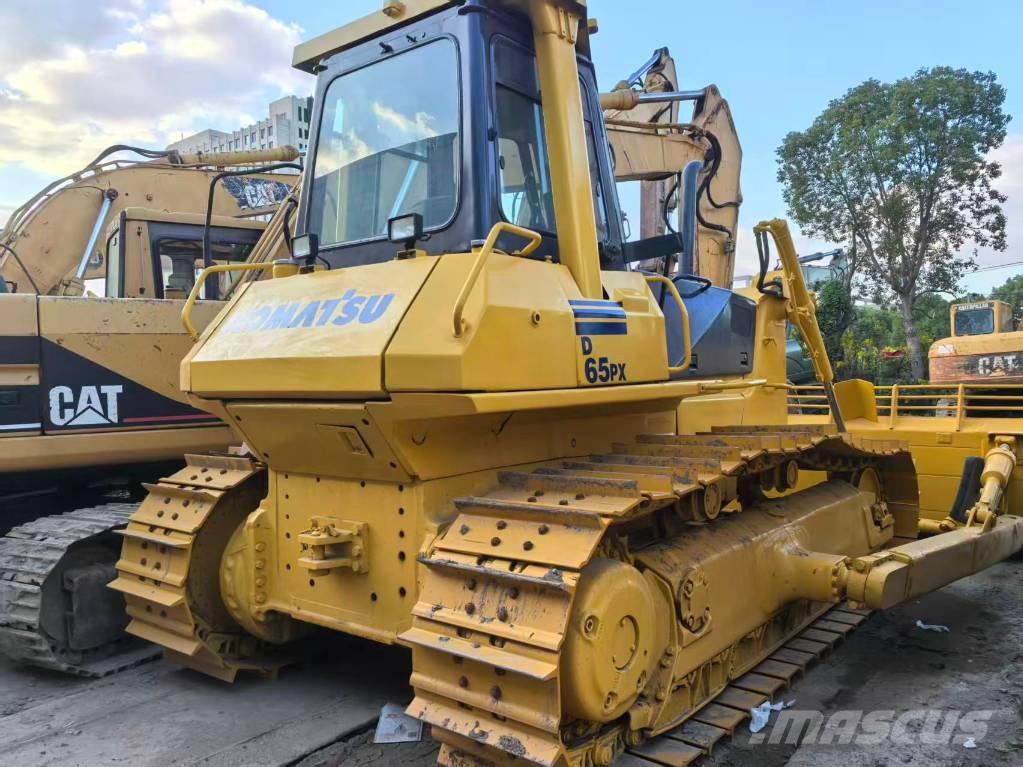 Komatsu D 65 PX-12 Pásové dozery