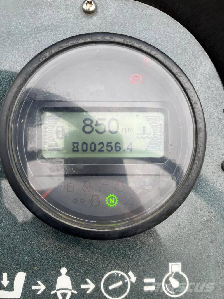 Mecalac TA 9 Vyklápěcí dempry