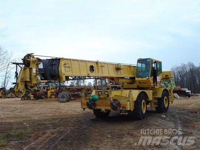 Grove RT 635 C Jeřáby pro těžký terén
