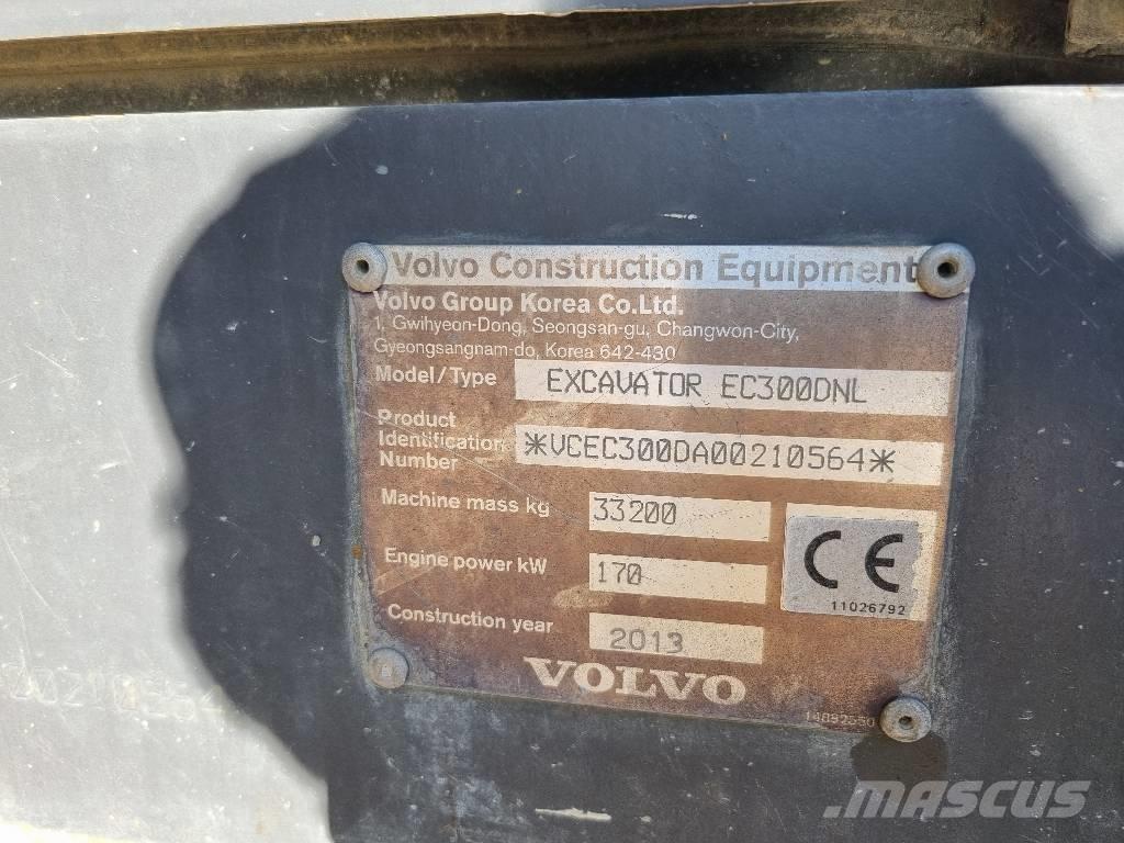 Volvo EC300DNL Pásová rýpadla