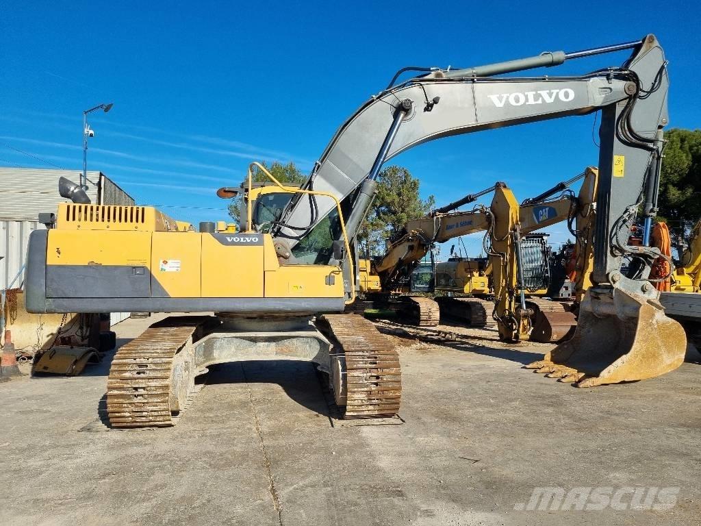 Volvo EC300DNL Pásová rýpadla