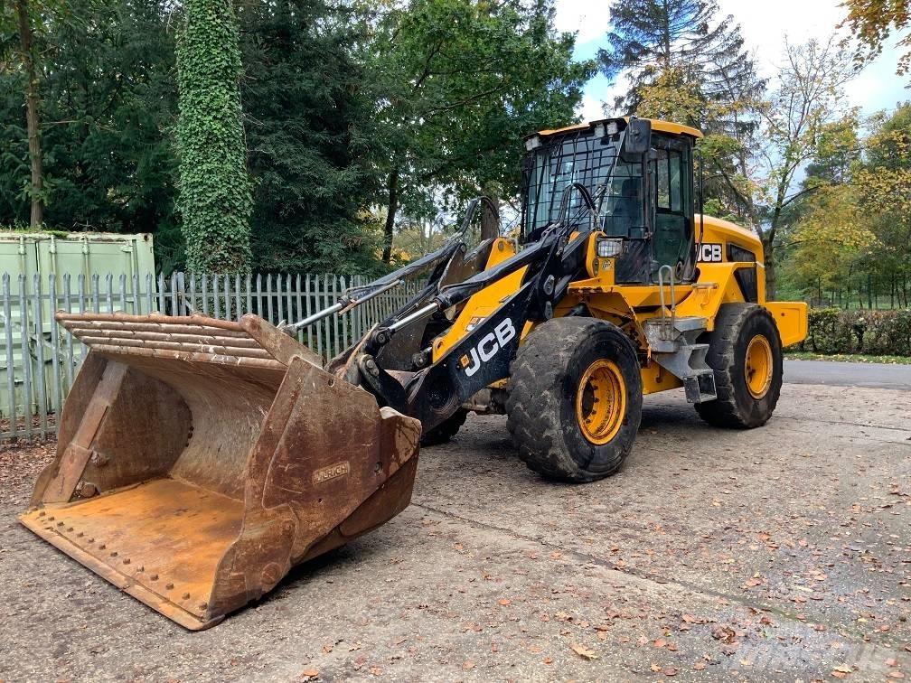 JCB 437 HT Kolové nakladače