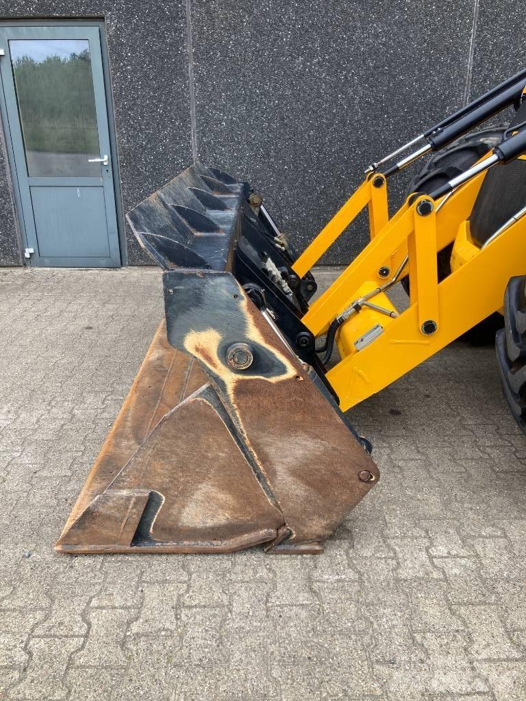 JCB 4 CX Pro Rýpadlo-nakladače