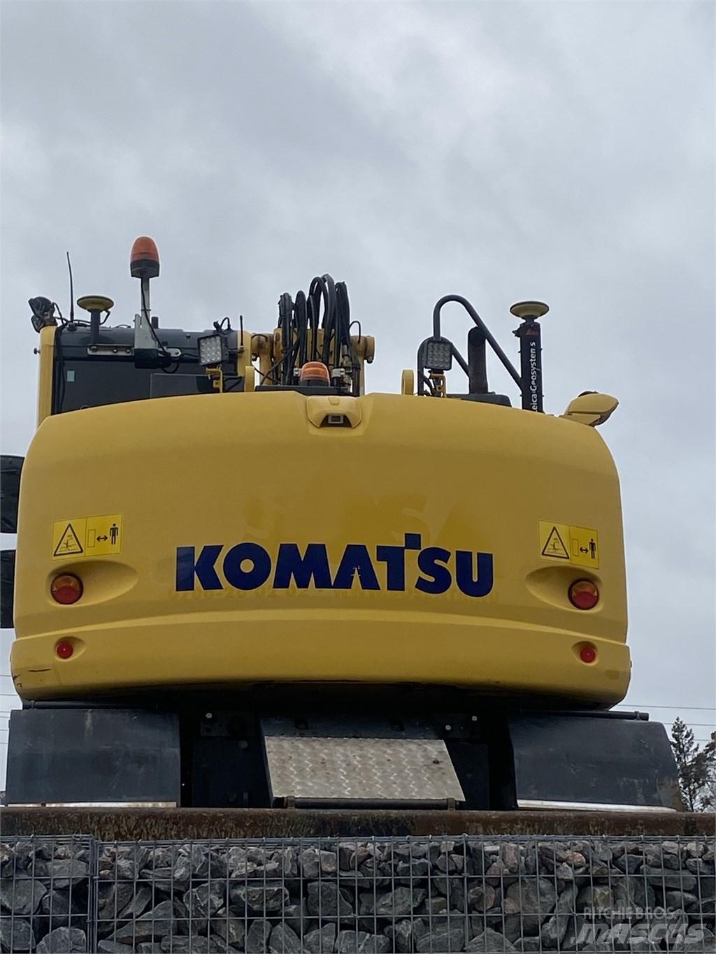 Komatsu PW148-10 Kolová rýpadla