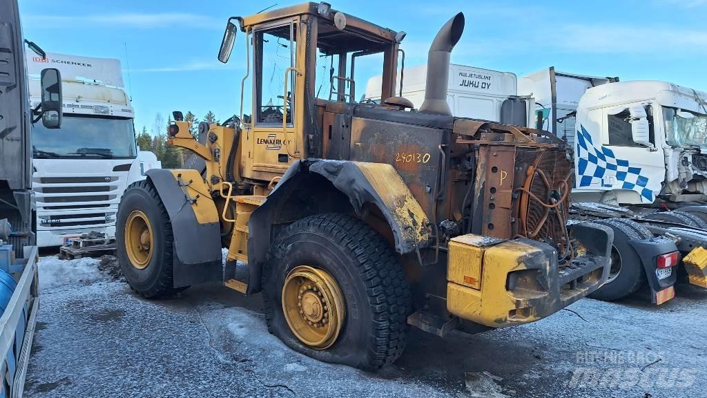 Volvo L90E Kolové nakladače