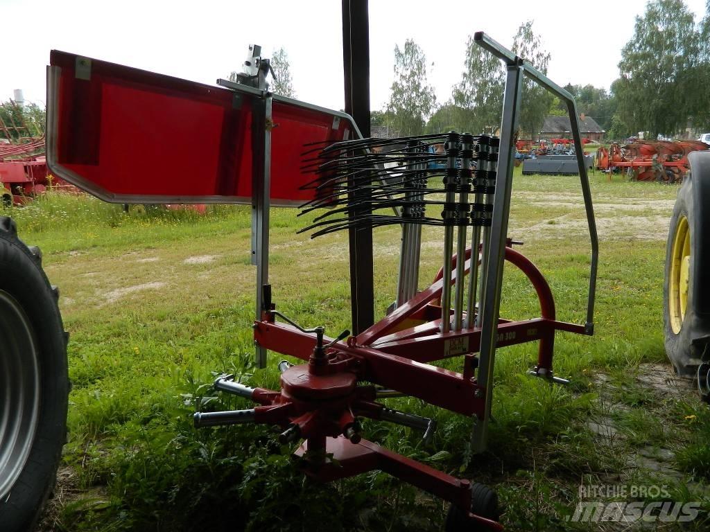DCM GA 300 3PN 8B Obraceče a shrabovače sena
