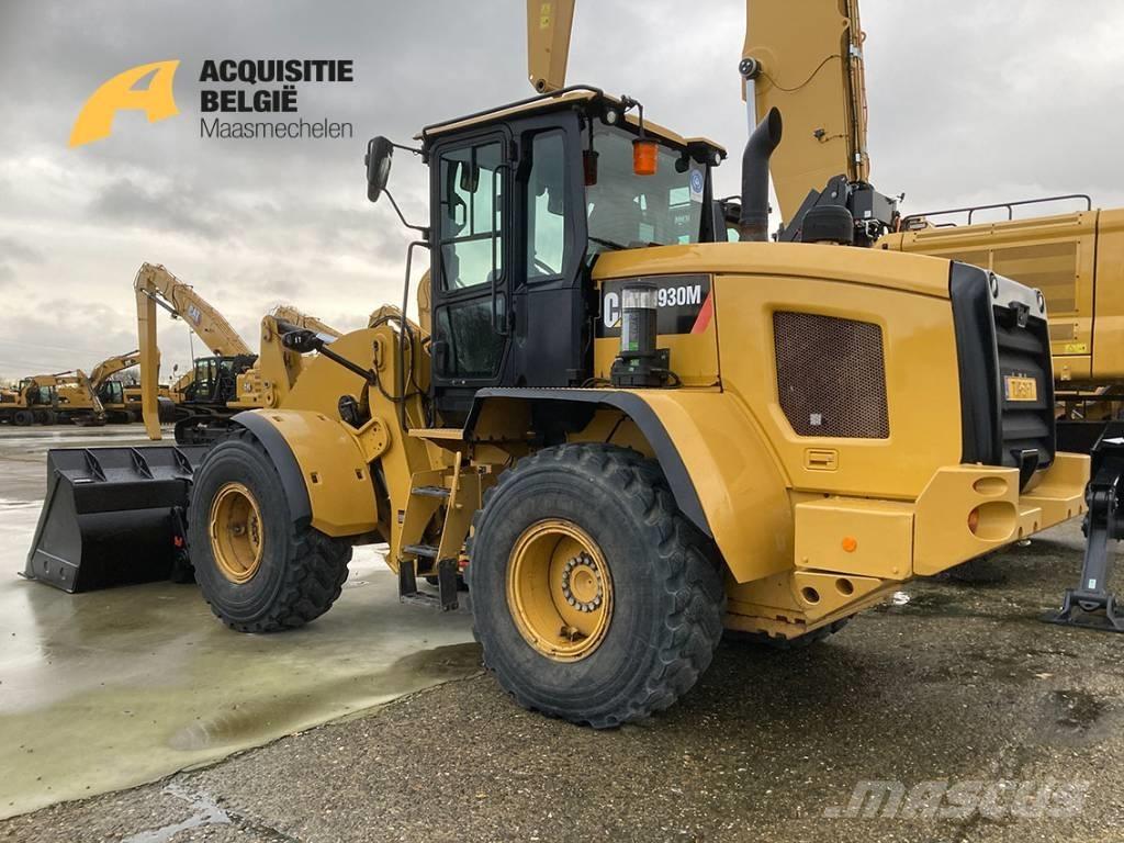 CAT 930M Kolové nakladače