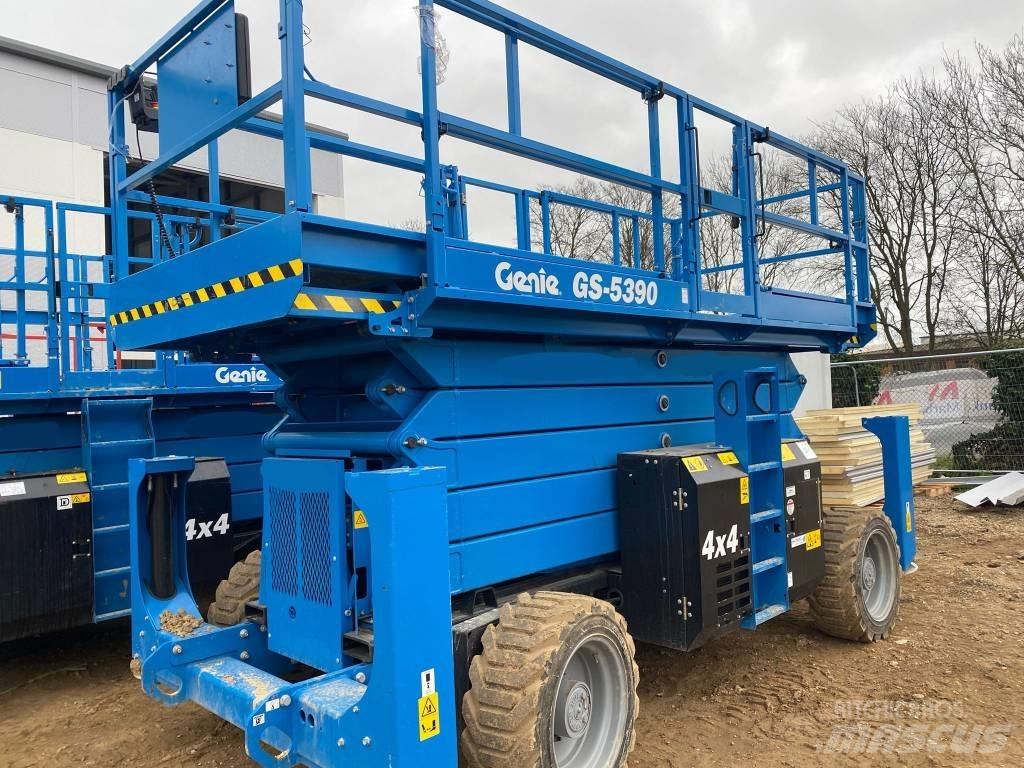 Genie GS 4390 RT Nůžková zvedací plošina