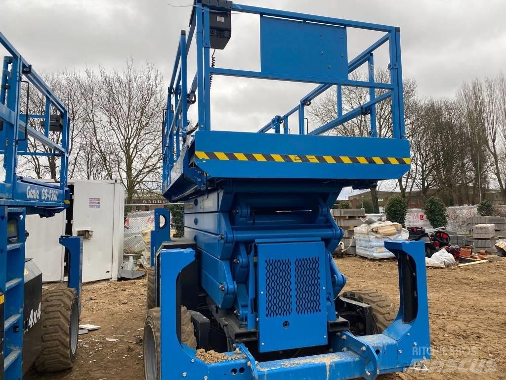 Genie GS 4390 RT Nůžková zvedací plošina