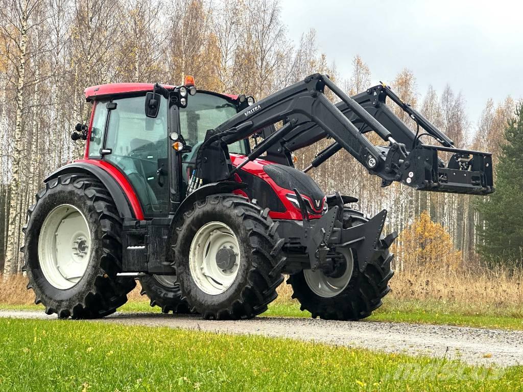 Valtra G 125 Traktory