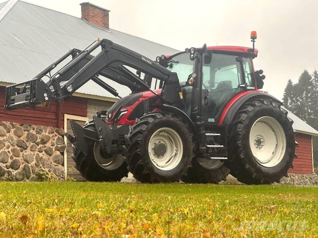 Valtra G 125 Traktory