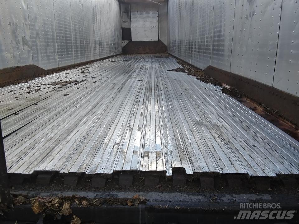  Nabors Walking floor Přívěsy na dřevní štěpku