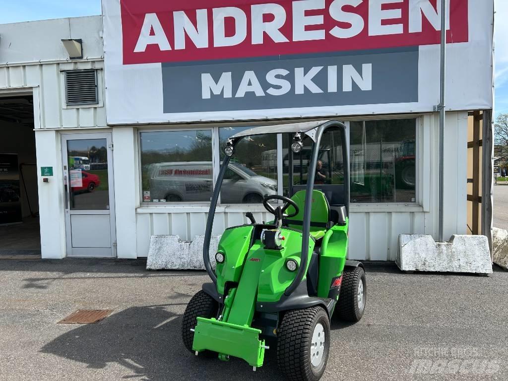 Avant 225 Smykem řízené nakladače