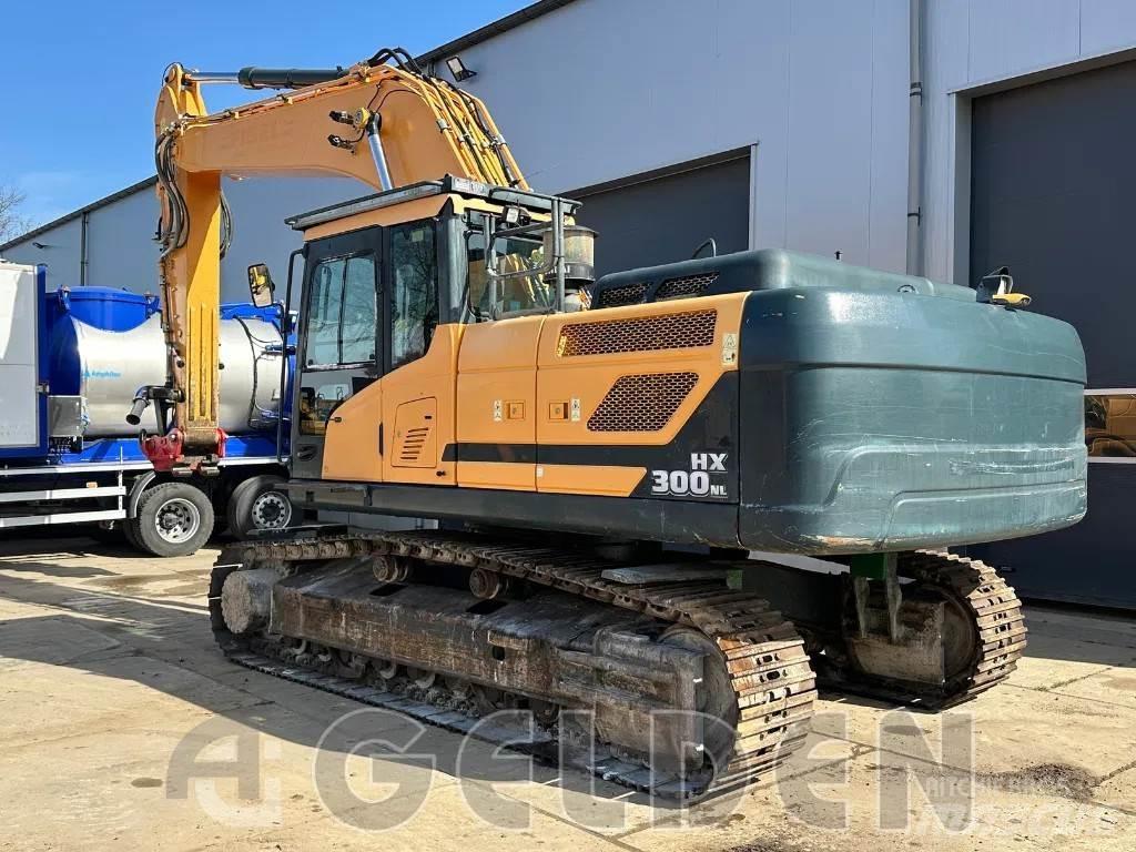 Hyundai HX300NL Pásová rýpadla