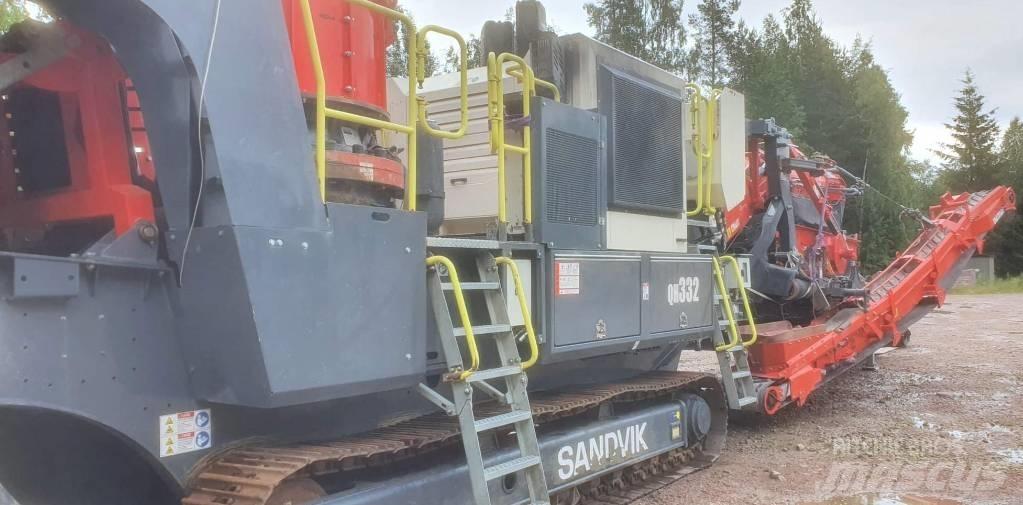 Sandvik QH 332 Mobilní drtiče