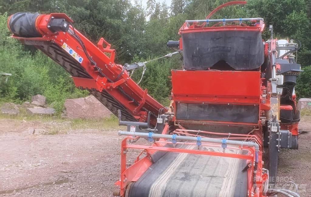 Sandvik QH 332 Mobilní drtiče