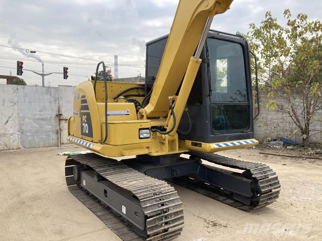 Komatsu PC 70-8 Pásová rýpadla