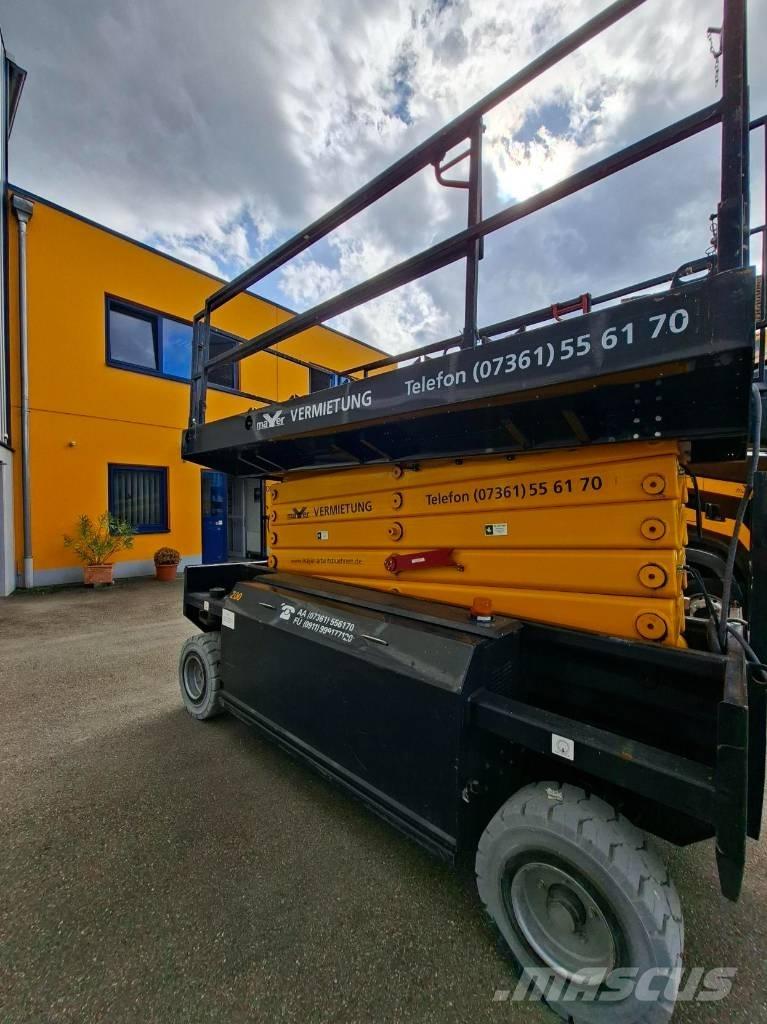  H.A.B. S154- 18  E2WD Scissor lifts