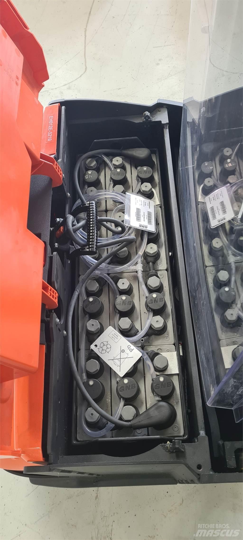 Toyota SWE120L Ručně vedené vysokozdvižné vozíky