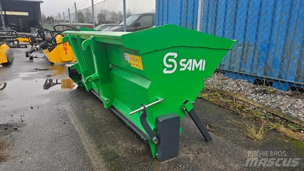Sami SL 2300 Sypače písku a soli