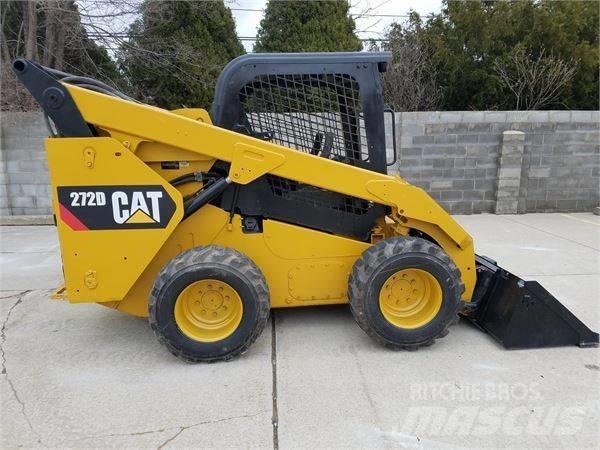 CAT 272 D Smykem řízené nakladače