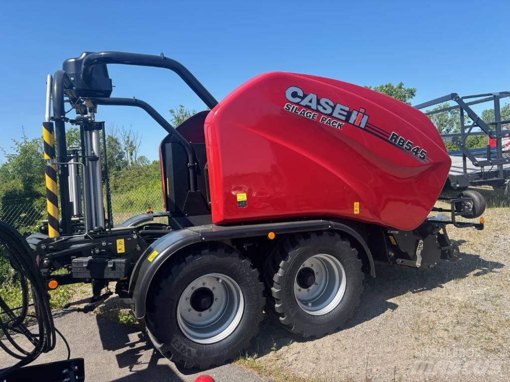 Case IH RB 545 Lis na válcové balíky